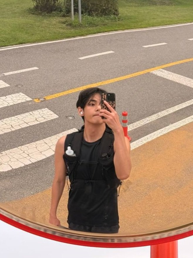 seonghyeon and his biological father