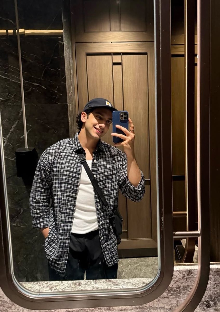 E̶D̶M̶U̶N̶D̶ ̶B̶R̶I̶D̶G̶E̶R̶T̶O̶N̶ ̶I̶I̶. tweet media