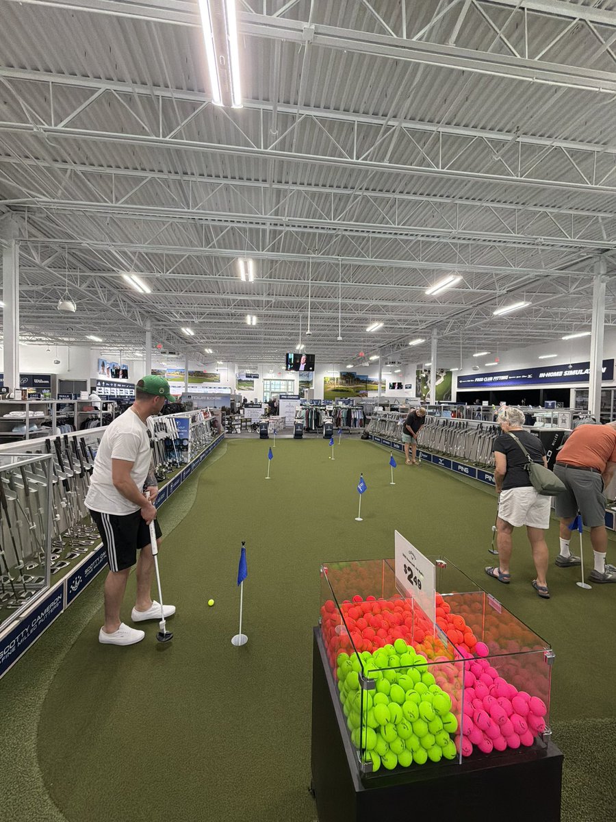 (っ◔◡◔)っ 𝓣𝔂 ♥ tweet media