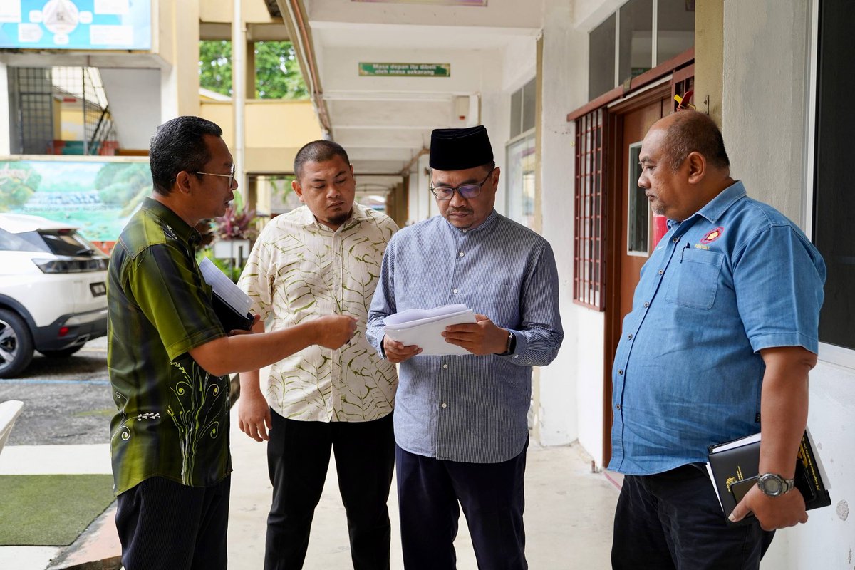 Azli Yusof tweet media