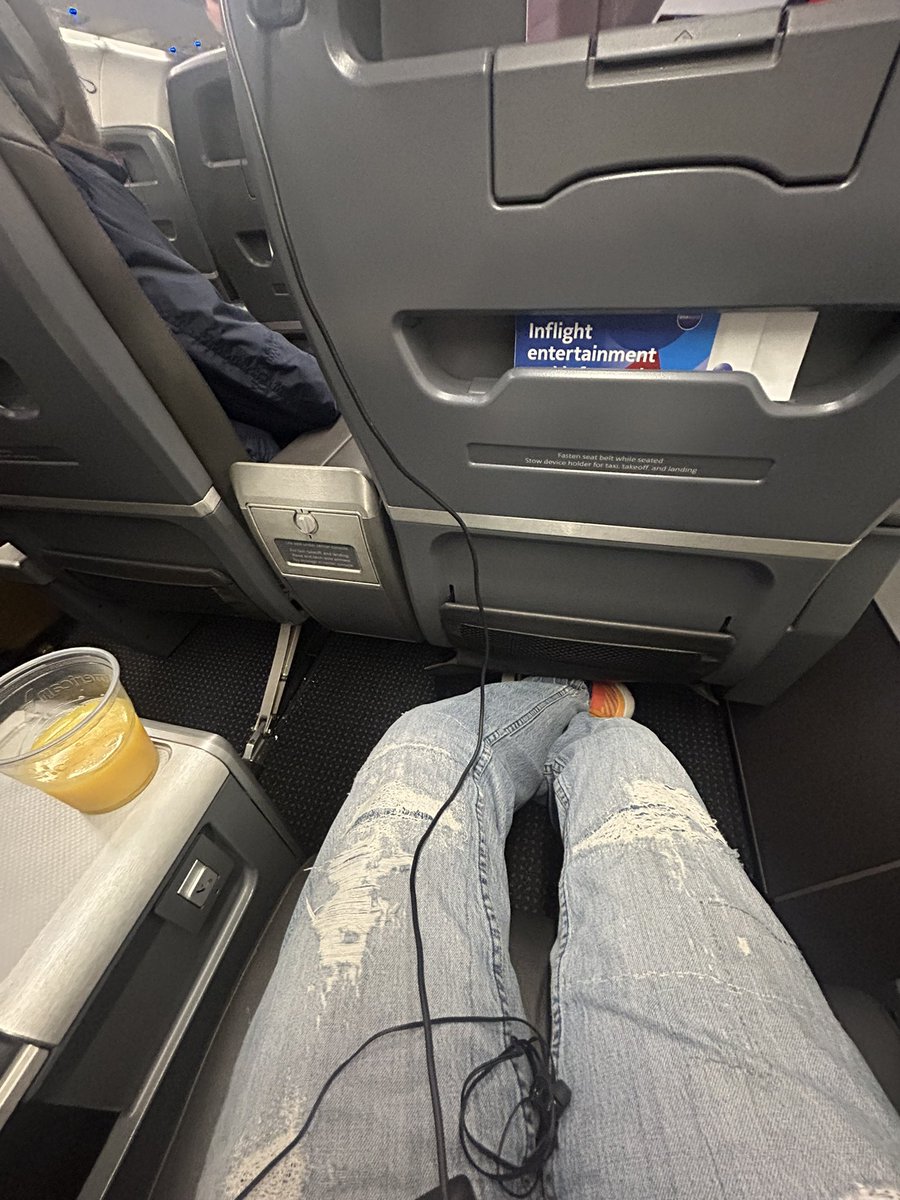 Steve Ricard tweet media