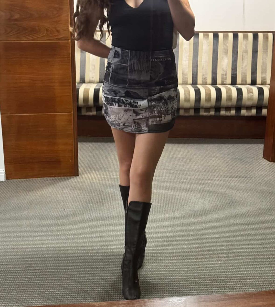 Queen Rider Scarlett tweet media