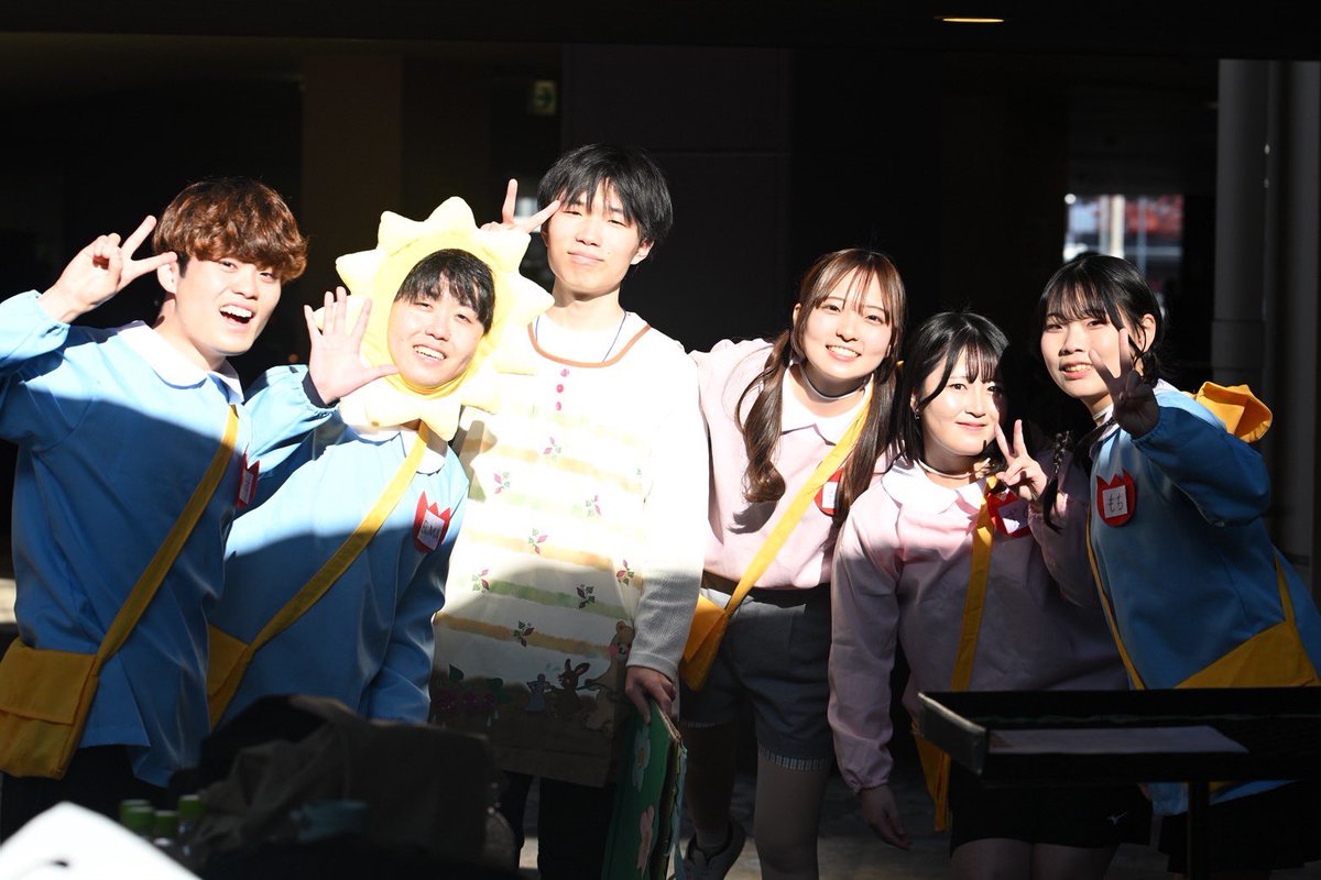 aaaaaasobo_jp's tweet photo. 🌸【お便り】🌸

3/7(土)にJP幼稚園マグァンプ組の卒園式を行いました。

たくさんの方に見守っていただき、園児たちもとても嬉しそうでした。
見に来てくださったみなさま本当にありがとうございました。

ずくちゃん、卒園おめでとう🌸

またみんなで遊ぼうね☺️

#解散ライブ
#2年間ありがとう https://t.co/Hvj9bQ31Cp
