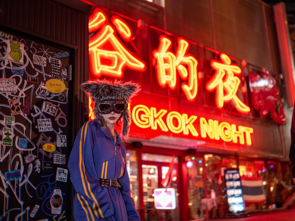 anonenone_jp's tweet photo. アバンギャルドな夜… https://t.co/puxyNpbbF0