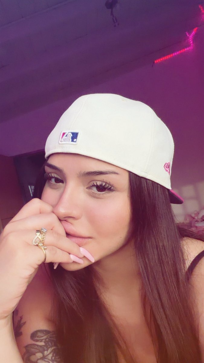 C 🩷💖 tweet media