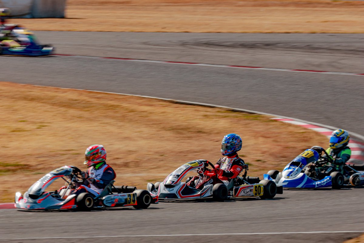 Speedy_ki0409's tweet photo. 鈴鹿選手権シリーズ
YAMAHA SSクラス(38台)

TT: 2位
予選ヒート: 4位
決勝ヒート: 8位

今回は準備不足や雑な所が目立ち、もっと詰めれる所があったなと反省しています。今後は同じ事が起こらない様徹底した準備をしてい��ます。応援ありがとうございました！

写真: @milo_tirol  @No133Hi https://t.co/Zk07Z4tV7R