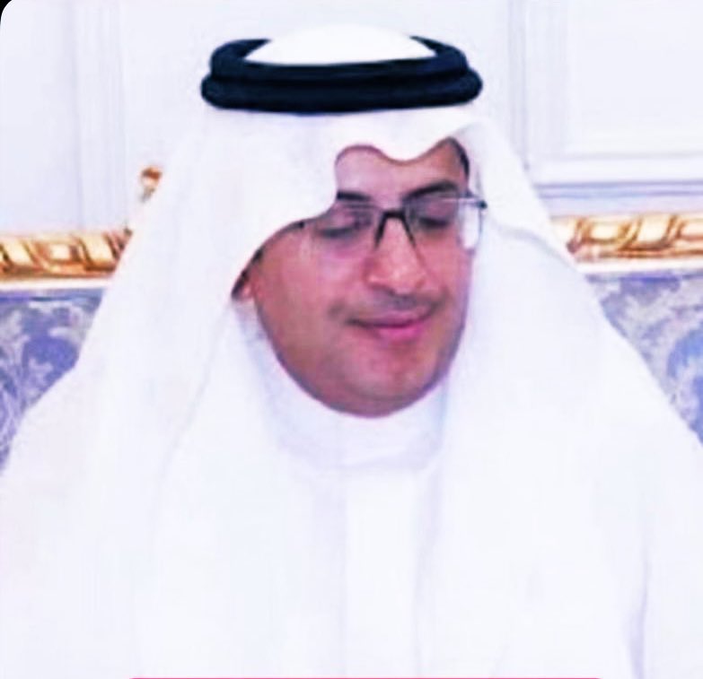 AyedBinMosaaed's tweet photo. رحمة الله يا الغالين تغشاكم
انتصبّر ولا شيٍ يسلينا

كل ما لوّحت للقلب ذكراكم
بين الأضلاع يكفخ بالجناحينا

ولو طوتنا الليالي ما نسيناكم
وإن غفينا مواجعنا تصحينا

افتقدنا السعادة من فقدناكم
وباقي أطيافكم معنا تعزينا

أصخفتنا الليالي بعد فرقاكم 
حتى لو هبّت النسمة تبكينا
#بوح
#شعر
#عايض_بن_مساعد
