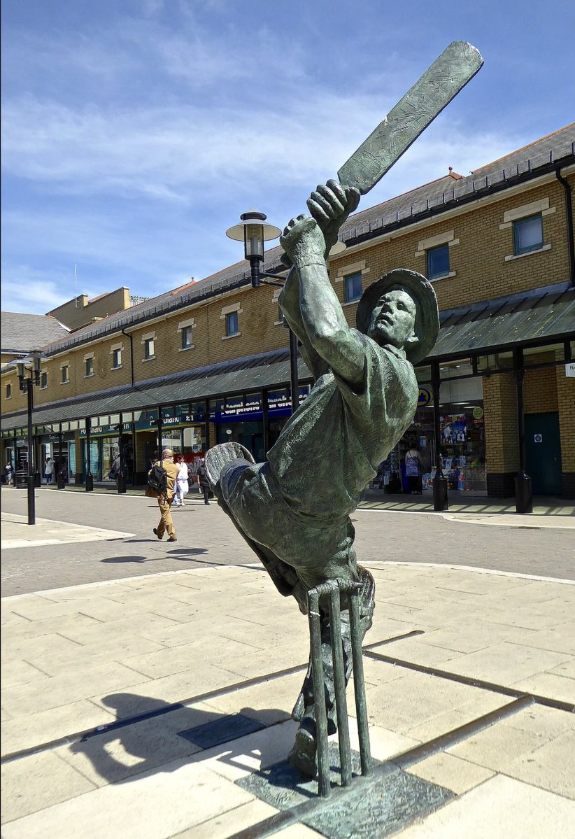 Robert Bathurst tweet media