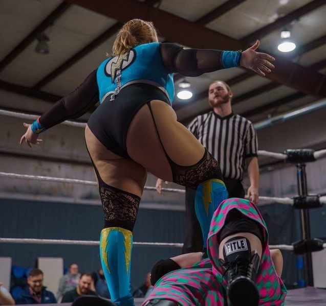 The ElectroCutie | 高電圧キャット ⚡️😸 tweet media