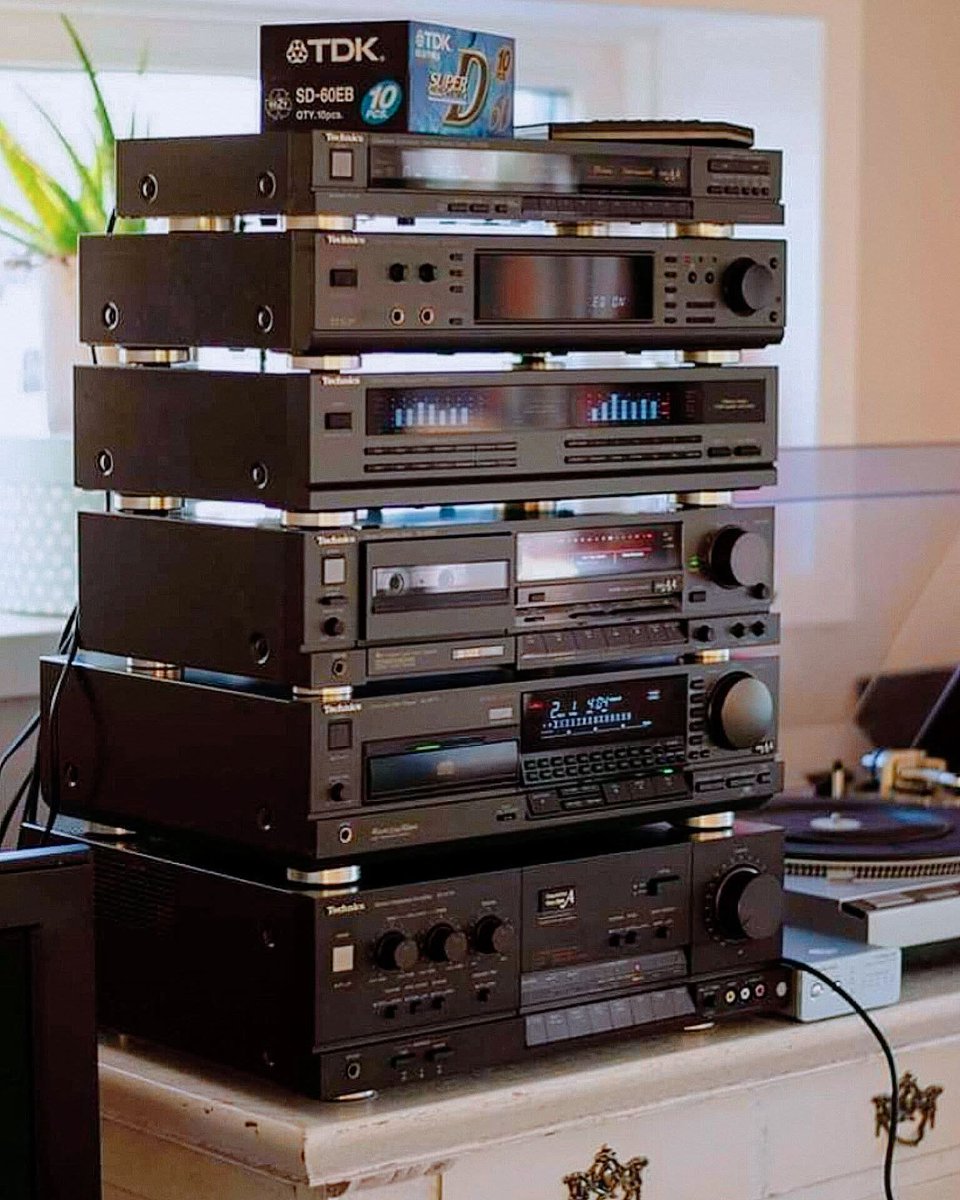 Red＆Blue tweet media