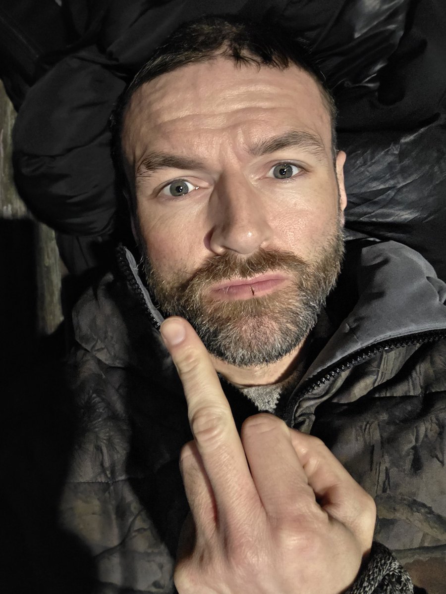 JinnySkeans tweet media