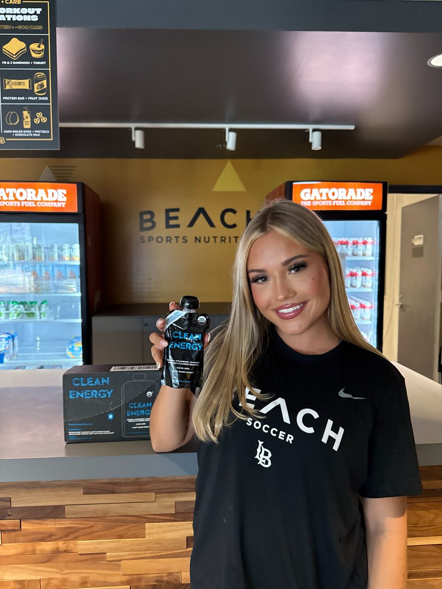 JordanC_2023's tweet image. Clean Energy @Cleansmoothie is back at Long Beach State fueling athletes and available to the public soon.  New flavor, always clean label.  The only clean label sports and energy drink is back #cleansmoothie #cleanlabel #cleanenergy