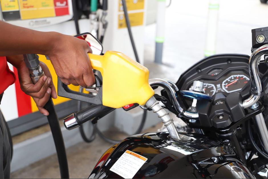 La posible liberación de 400 millones de barriles de petróleo de las reservas estratégicas por parte de las principales economías del mundo ayudaría a estabilizar el precio de los combustibles 🌎⛽

La información fue confirmada por el ministro de Energía y Minas Víctor Ventura