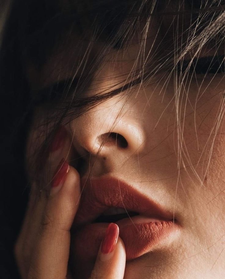 💫💞💫

Guardo un beso para ti ...
De esos que empiezan suaves y terminan en 
fuego 🔥 ... 

꧁꧂  ꧁꧂  ꧁꧂

...

Feliz Noche 🌙✨
Good Night 💫✨