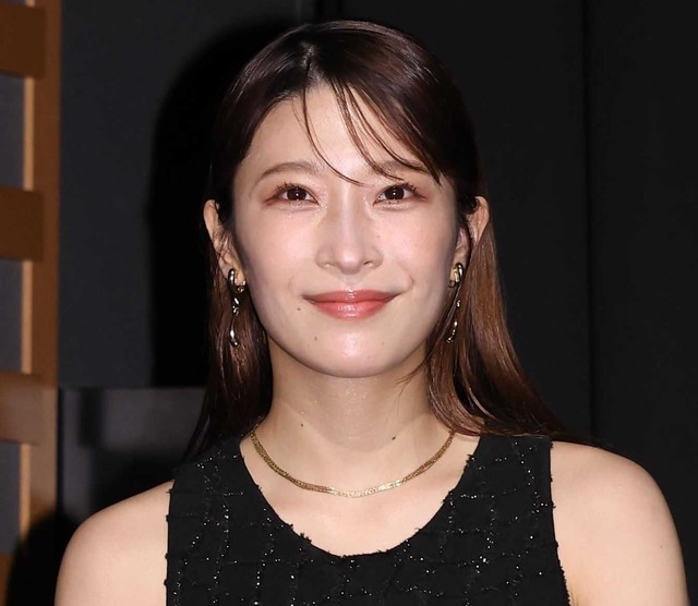 livedoornews's tweet photo. 【告白】二瓶有加、飛行機で痴漢被害に「わたしを下に見た」と怒り爆発
https://t.co/Ers2Awrq74

隣の男性が自身の手を触っていることに気づき、間違いかと思い寝たふりをして確認すると明らかに意図的だったという。二瓶がせき払いをするとやめたとし、その後航空会社に報告したという。 https://t.co/cSwTKz8Juz
