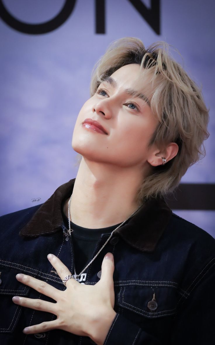mariajhose4675's tweet photo. I have a million reasons for loving you📄😘, but honestly, you’re just one of a kind. You have a spark that nobody else has, and that’s exactly why we’ve made it through it all together🥺❤
LISTEN TO ME CSNP
#AuralisWithSmart
#smartcsnp #CSNP https://t.co/J2JSGMw4ua
