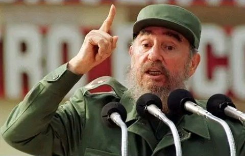 Fidel Castro: "Y en este mundo que vivimos, en esta hora que vivimos, nosotros somos defensores de la paz, estamos del lado de los que defienden la paz; defensores de la soberanía de los pueblos, defensores de los derechos de la humanidad".

#100AñosConFidel