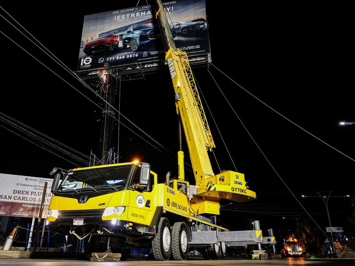 Retiran estructuras publicitarias irregulares <a href="/PachucaGob/">H. Ayuntamiento de Pachuca</a> 

En el periodo comprendido de septiembre de 2024 a febrero de 2026 se han emitido 350 notificaciones relacionadas con avisos publicitarios, entre los que se encuentran anuncios adosados, espectaculares, estructuras