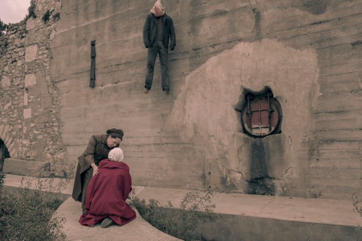 hotcross buns tweet media