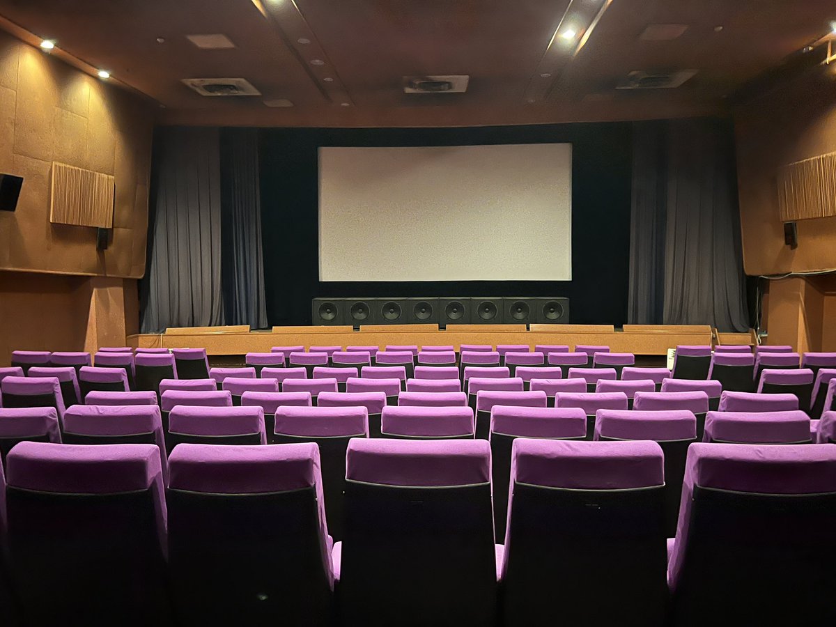 おはです。
福山駅前のミニシアター系映画館シネマモードが6月で閉館に。去年エアコンがめげたり、プロデューサーさんが定年退職なのが閉館フラグだったんかも。
旧施設の移転前か、現施設はピカデリー劇場だった頃から好きだったので残念。
あのビルも再開発？サウナも？

#福山駅前
#シネマモード