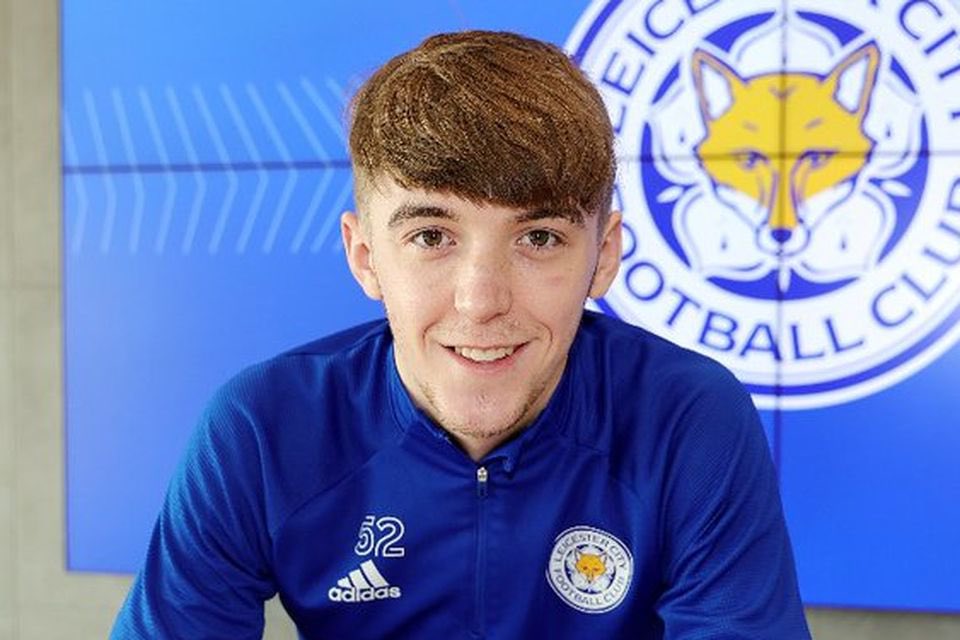 Blue Tinted Glasses tweet media