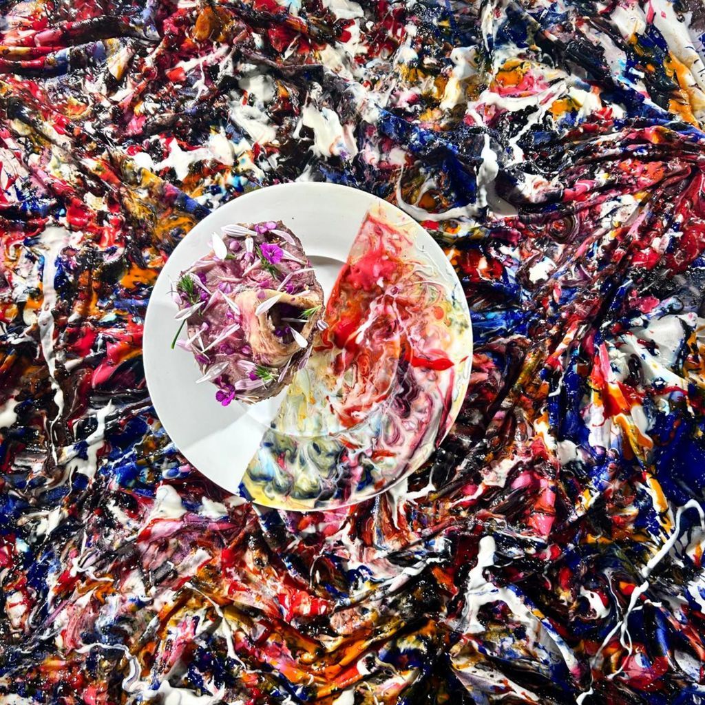 Yannesque tweet media