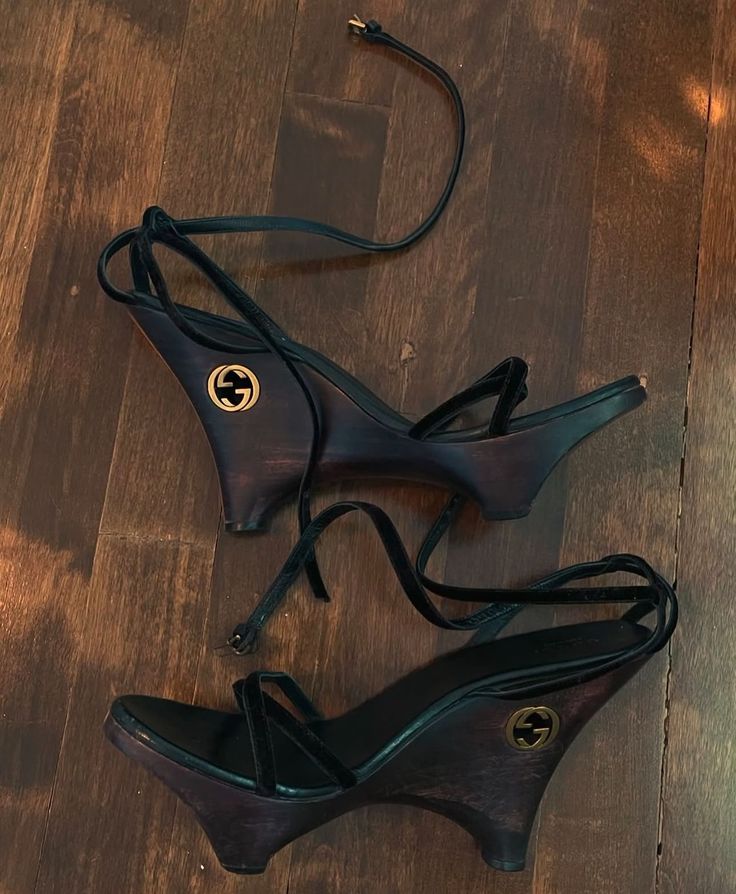 La Mode Unknown tweet media