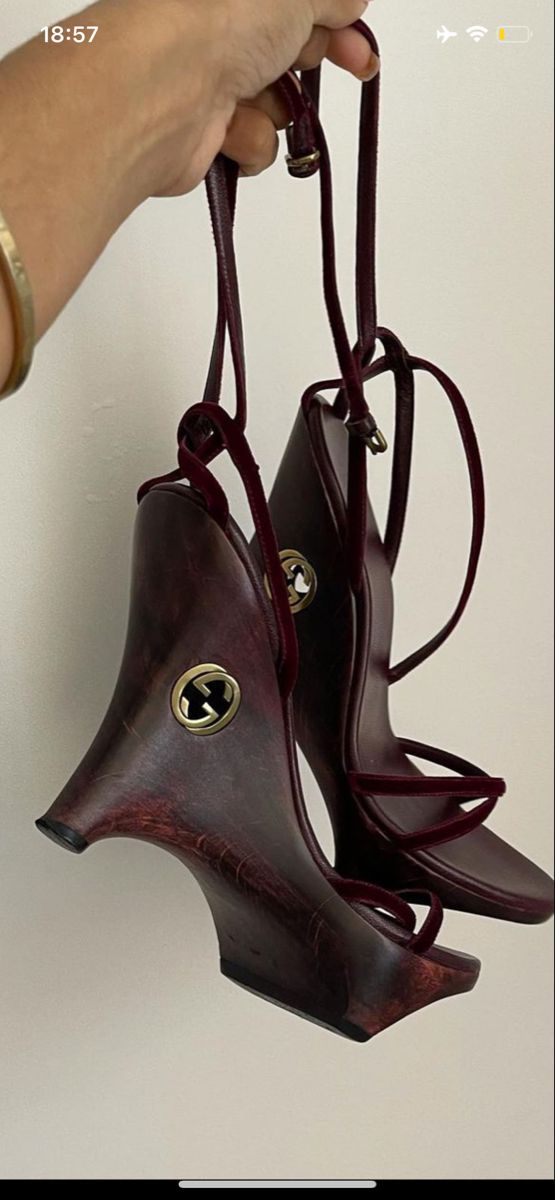 La Mode Unknown tweet media