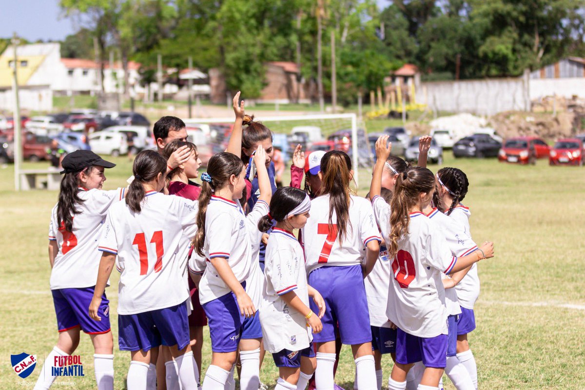 CNdeFinfantiles's tweet image. 4️⃣ fotos 📸 de nuestra #Sub11 👧🏻 en su debut en la Copa AUFI 🏆. 

#CanteraInagotable | #ElClubGigante 🔵⚪️🔴