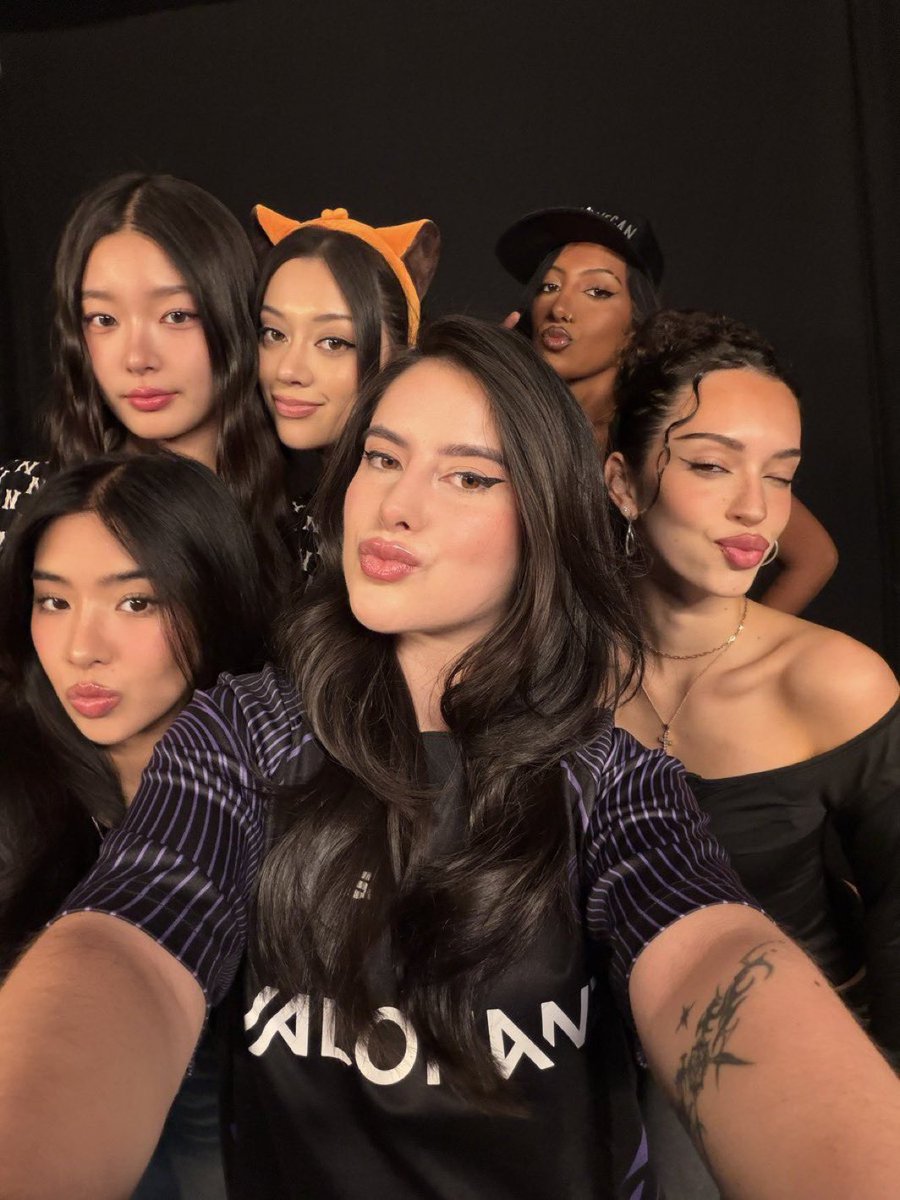 gayashi fitinha baiana da sullyoon tweet media