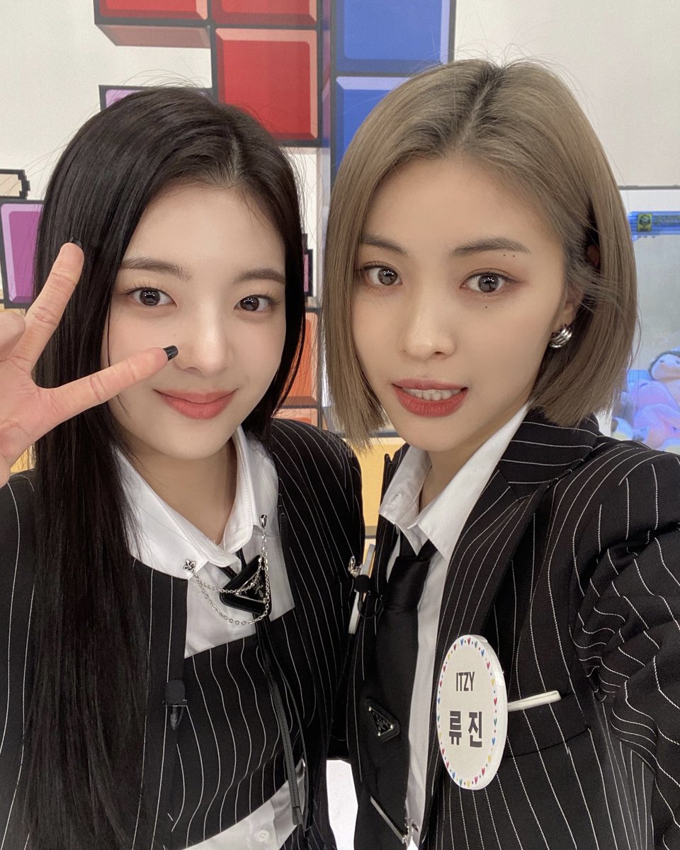 SUℕ𔘓’𝐙Y tweet media