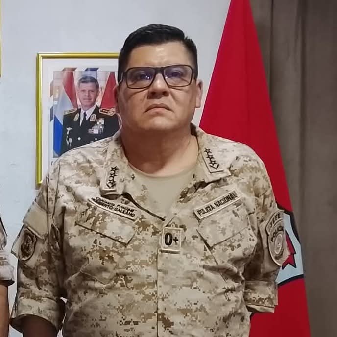 🔴 SUBCOMISARIO METIDO: OTRO "POLICÍA CABRITERO" CAE CON CAMIONETA ROBADA TRAS PERSECUCIÓN 

◾Un escandaloso procedimiento policial terminó dejando en evidencia, una vez más, la presencia de “policías cabriteros” dentro de la institución. Esta vez, un propio jefe policial fue