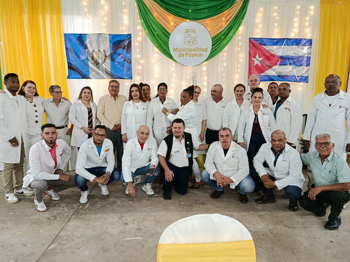 IsraelVazq6664's tweet photo. En la tarde d ayer en la sede d la municipalidad d Poptún, tuvo lugar emotivo acto d reconocimiento al trabajo realizado por la Brigada Médica Cubana en el área de Petén Sur Oriente x más 27 años, x parte de la gobernatura y las autoridades d salud d este municipio.
#BMCGuatemala https://t.co/3R49SfmUEL