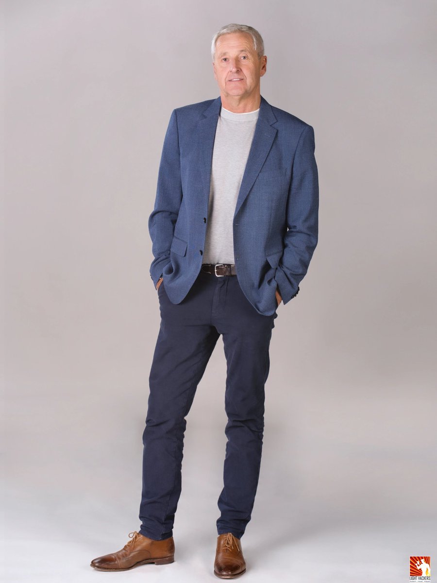 ＬＩＧＨＴ ＨＡＣＫＥＲＳ tweet media