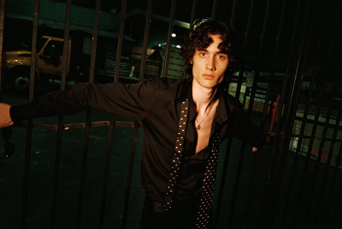 Sombr Access tweet media