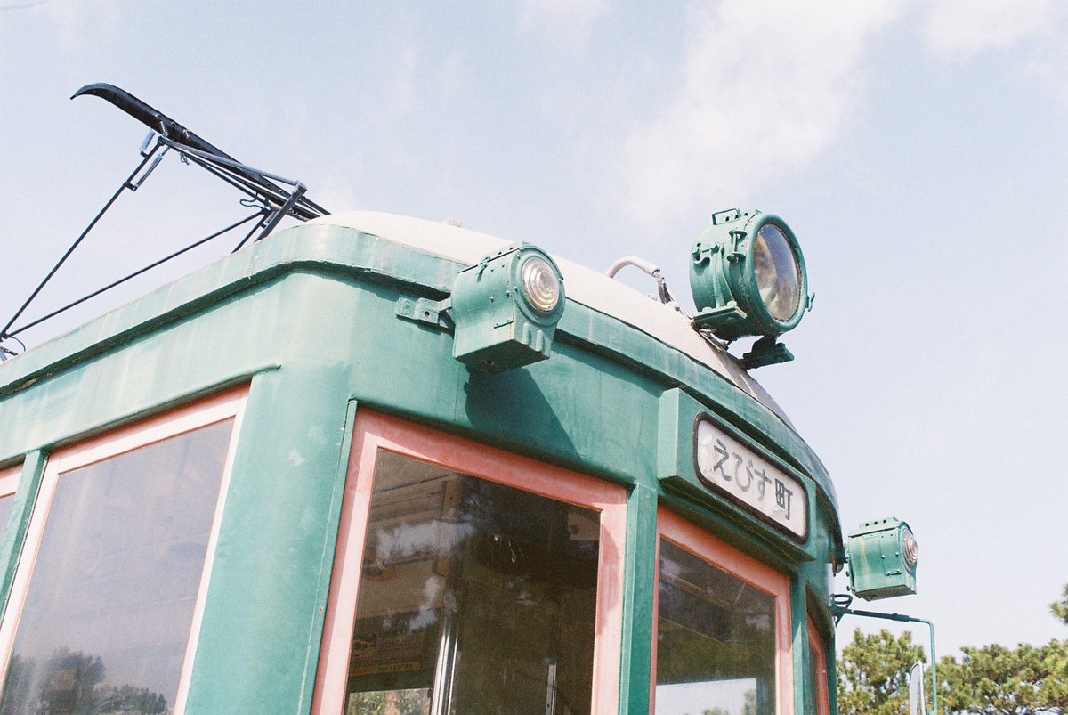 Nikon Fと大阪旅 2026.02　３２

Nikon F Photomic FTN
NIKKOR-O Auto 1:2 f=35mm
FUJIFILM400

運行休止中の浪速号と保存車モ130