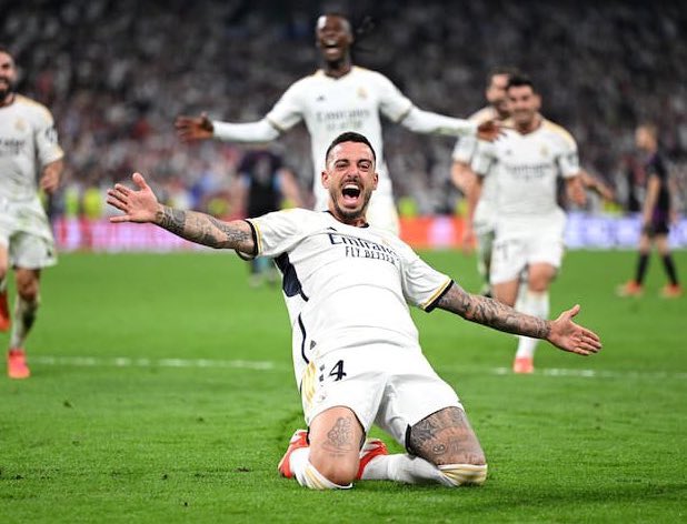 Tuvo que ser él, toda su carrera jugando en equipos que tenían como objetivo no descender y acabó su trayectoria en Europa eliminando al Bayern de Múnich en las Semifinales de la Champions con el club de sus amores.

Lo merecía más que nadie.