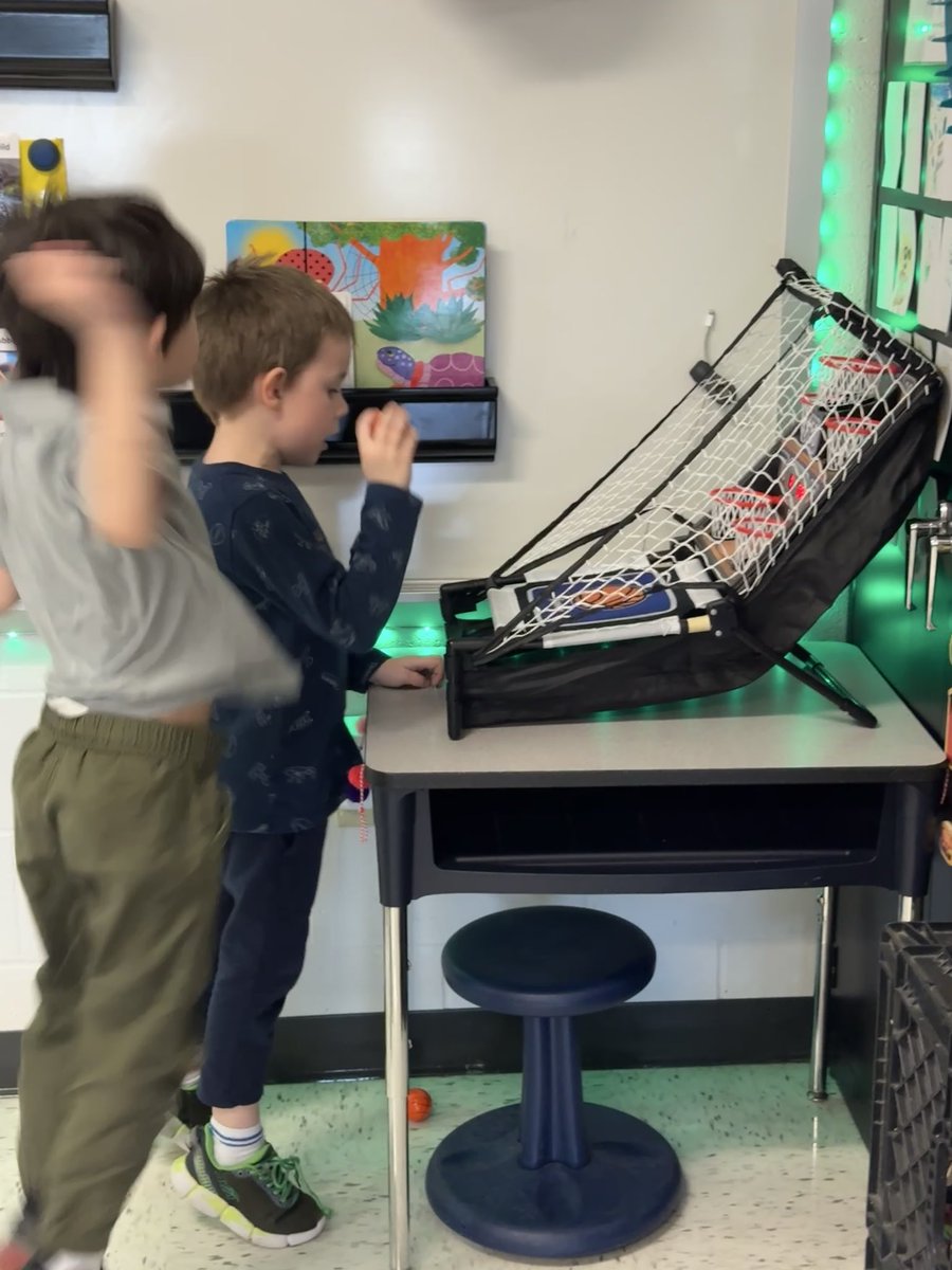 Mrs. Kollack tweet media