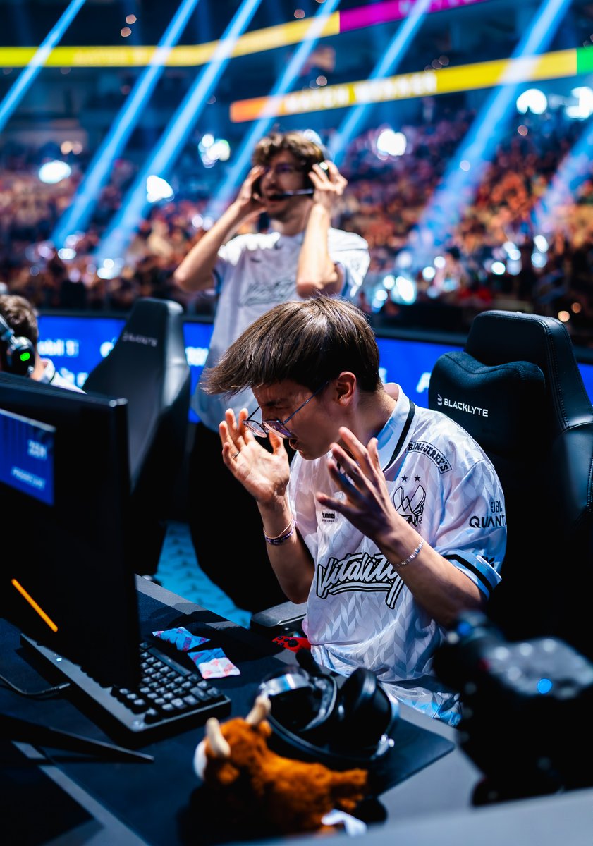 Rachel Mathews tweet media