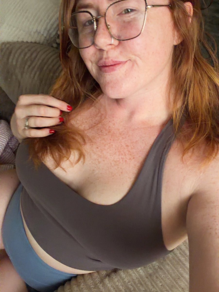 Ms.Layne tweet media