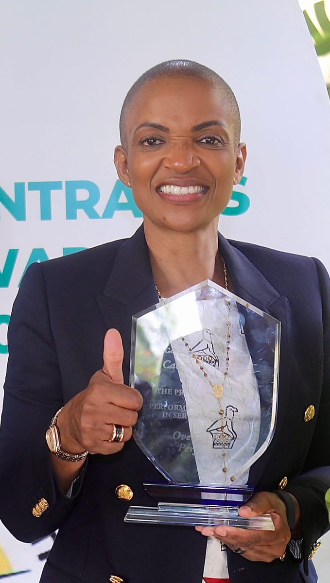 Hon Getrude Mutandi tweet media