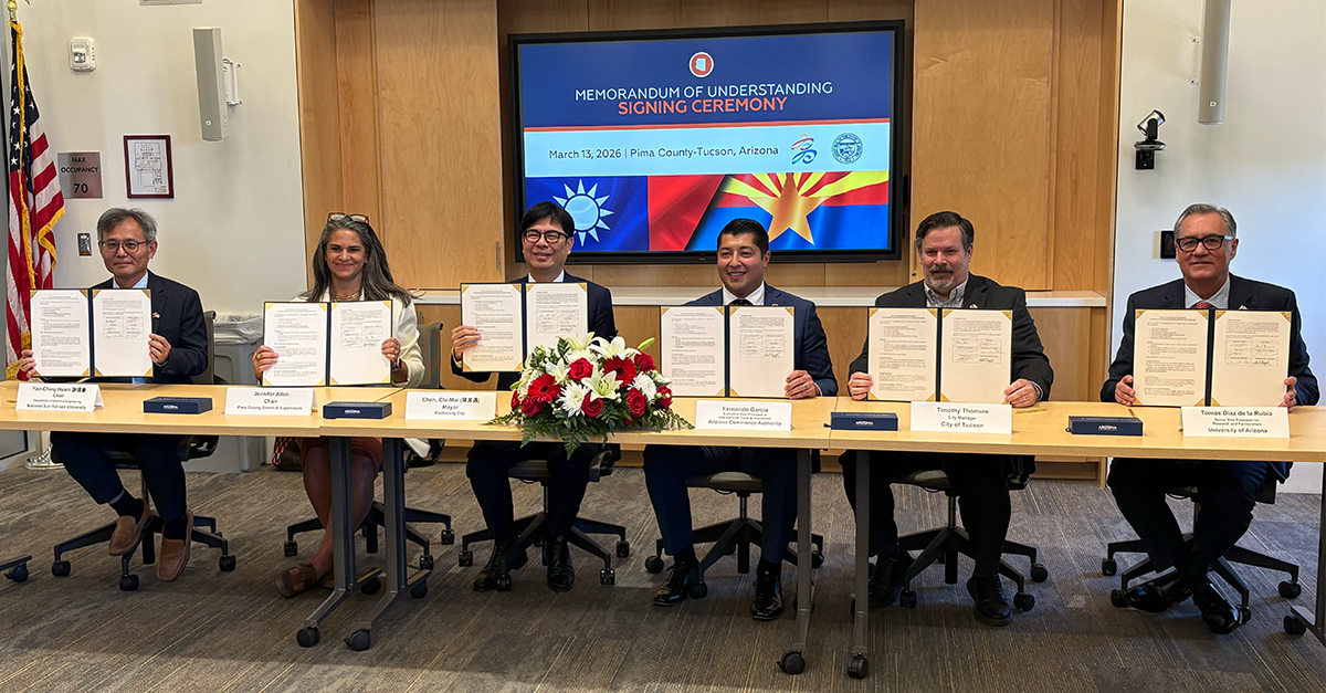 T Diaz de la Rubia tweet media