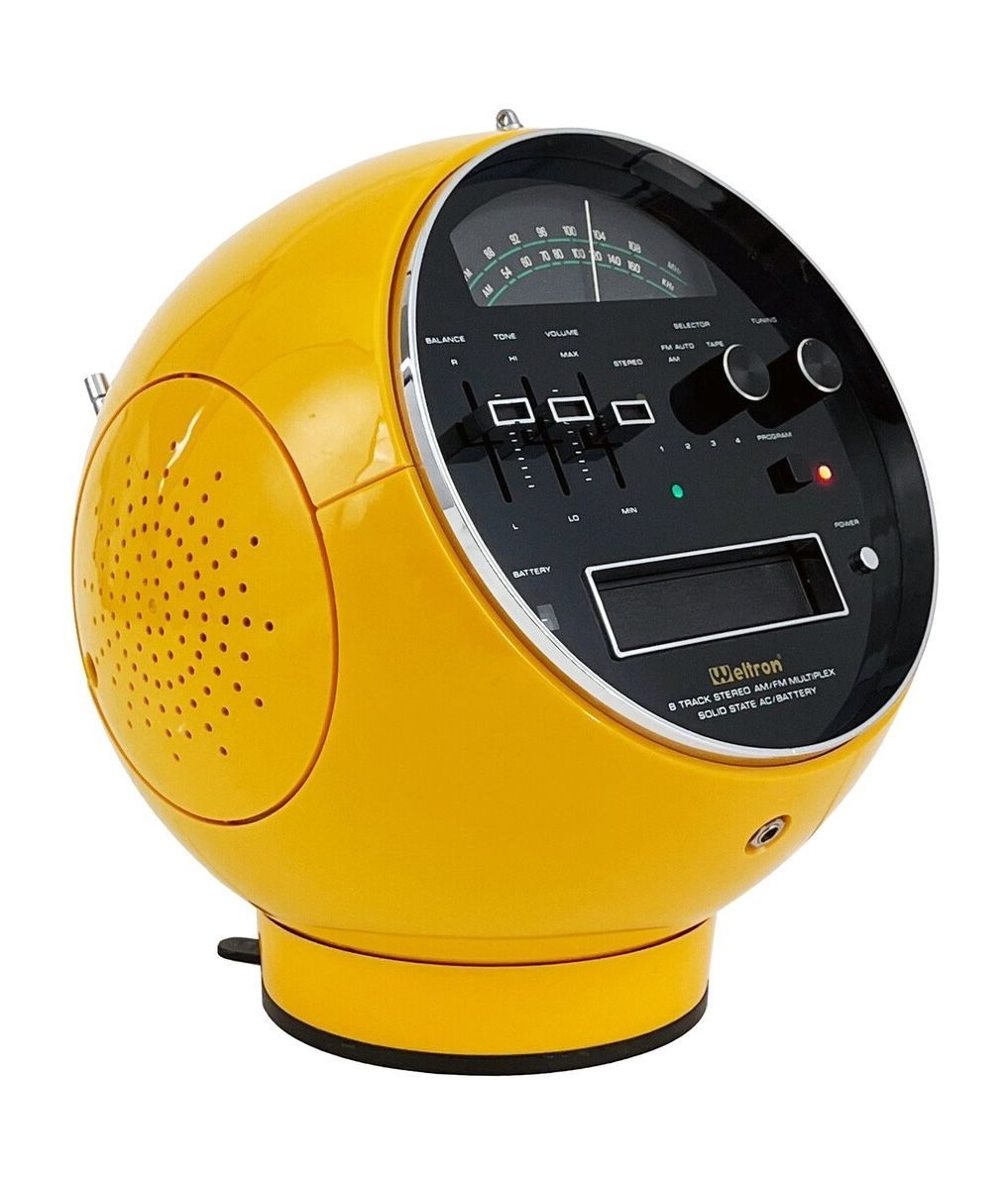 Retro Tech Dreams tweet media