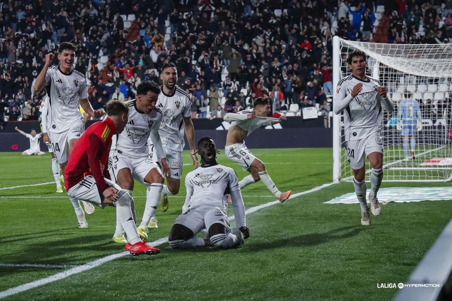 GRADA B pro tweet media