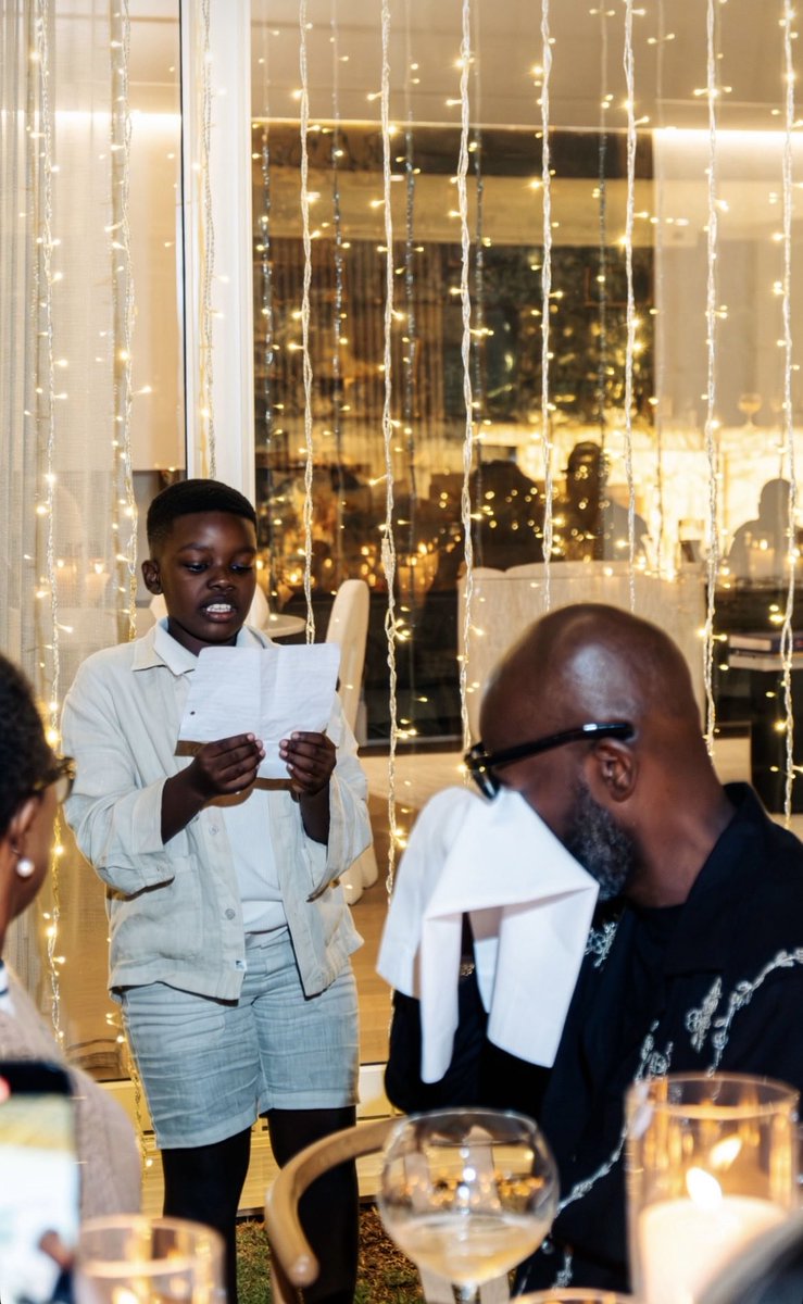 This is a man crying saying ey ngsuka kude!  Things that were meant to break me didn’t break me because I’m still standing but it was not easy . Black Coffee they can never make me hate you ❤️