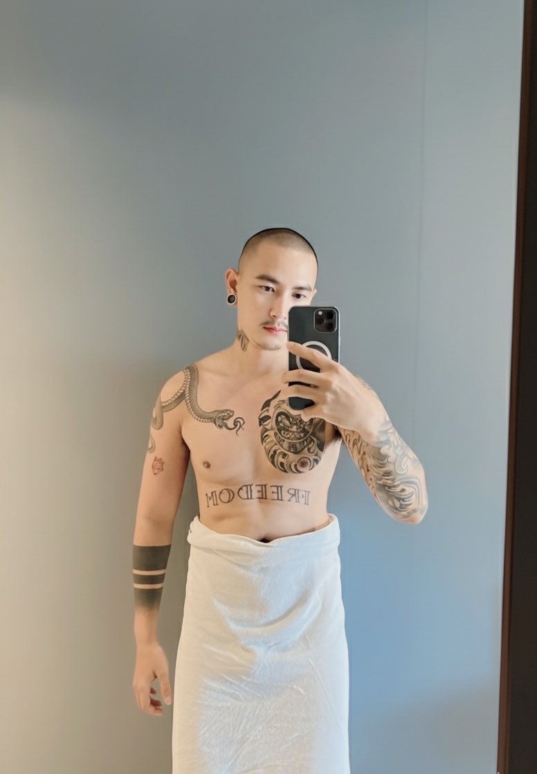 ทัพ ทัพไท tweet media