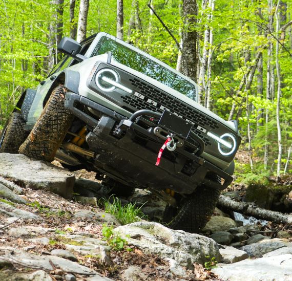 lombardford's tweet image. Just a few hours from Connecticut! Take a Half-Day Bronco Off-Roadeo at Gunstock Mountain, NH. Drive rocky trails, climb steep inclines, and enjoy breathtaking views of Lake Winnipesaukee. All skill levels welcome! #BroncoOffRoadeo #OffRoadAdventure #ExploreNH #FordBronco