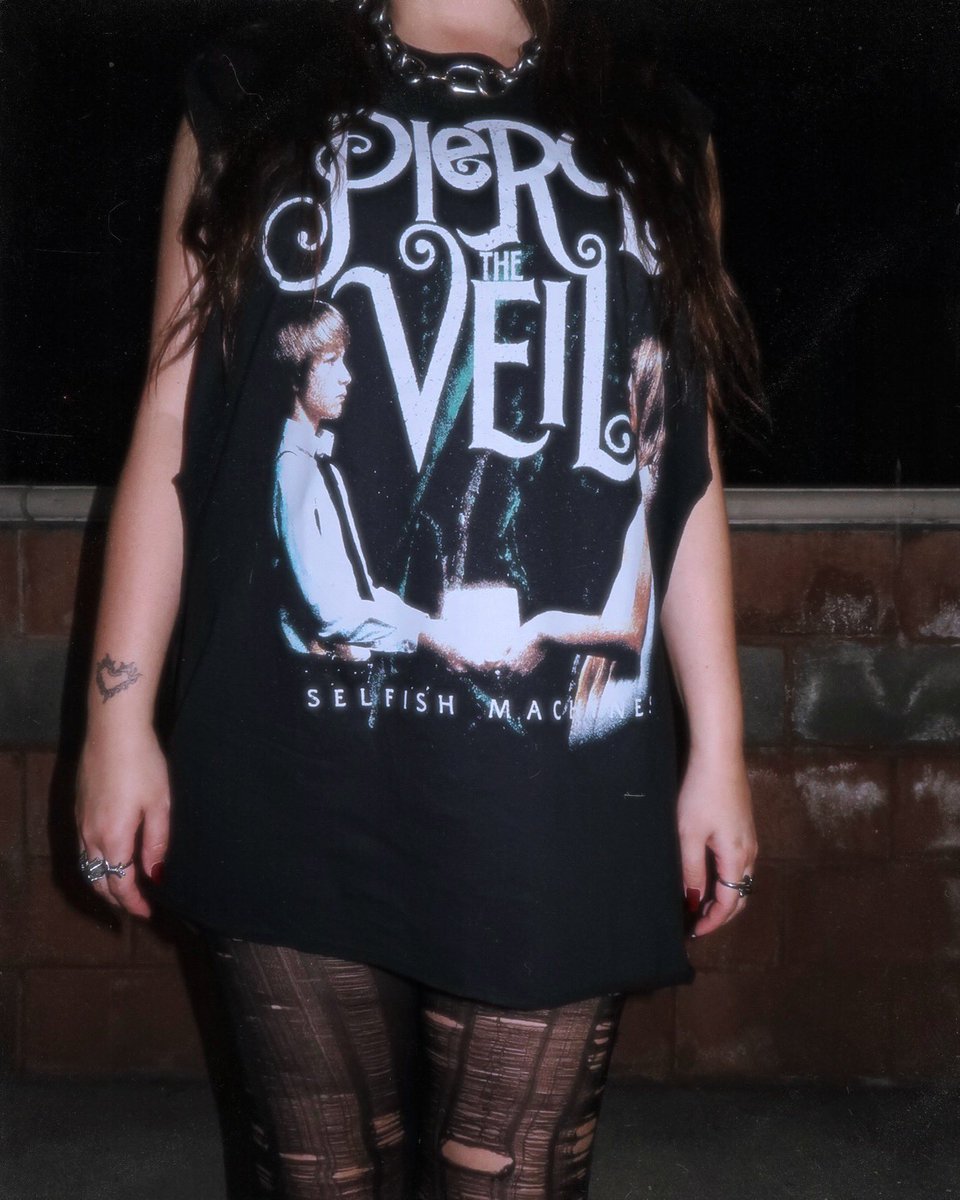 𝖙𝖗𝖊𝖊𝖓𝖟 🩸 tweet media