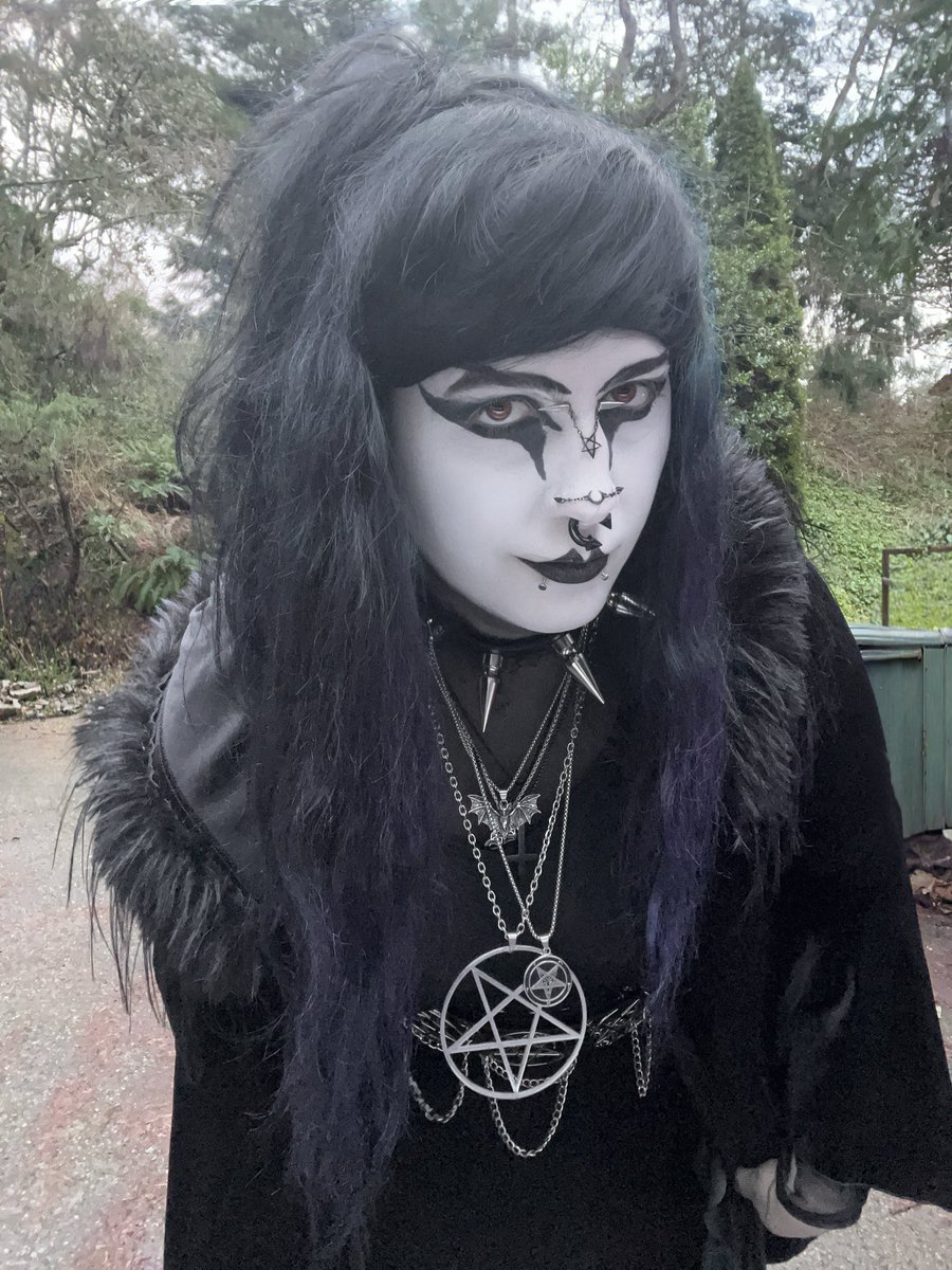 🜏⛧ 𝖘𝖆𝖙𝖆𝖓𝖎𝖈 𝕂𝟡 ⛧🜏 🏳️⚧️ tweet media