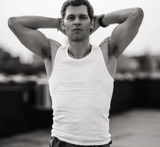 AvaLGreyRP's tweet photo. #MCM #AlwaysnForever #Everyday @AJSinclair_RP  My best friend, who I am sure I have loved for a long time. This man has always protected and taken care of me for as long as I can remember. Even before we got together he was there taking care of me. 
I get the priviledge of being~ https://t.co/YZesuA8Yk9